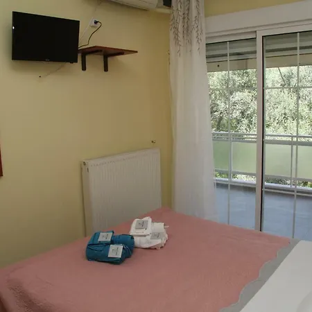 Apartmán Julie's Holiday Flat 1